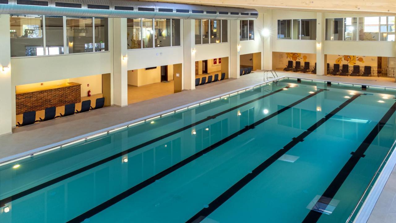 Fiald Hotel & Spa Бакэу Экстерьер фото